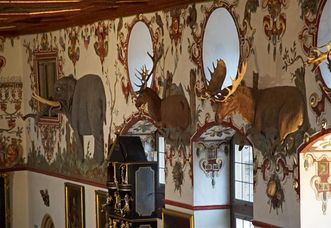 Schloss Weikersheim, Tiere im Rittersaal