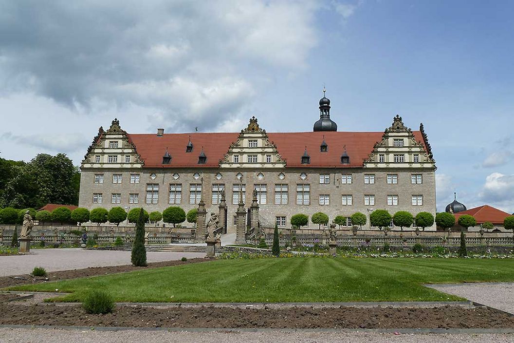 Rabatte im Weikersheimer Schlossgarten am 20. Mai 2016
