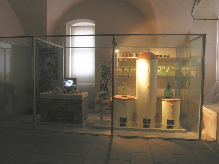 Foto: Staatliche Schlösser und Gärten Baden-Württemberg, Monika Menth Schloss und Schlossgarten Weikersheim, Ausstellung Alchemie