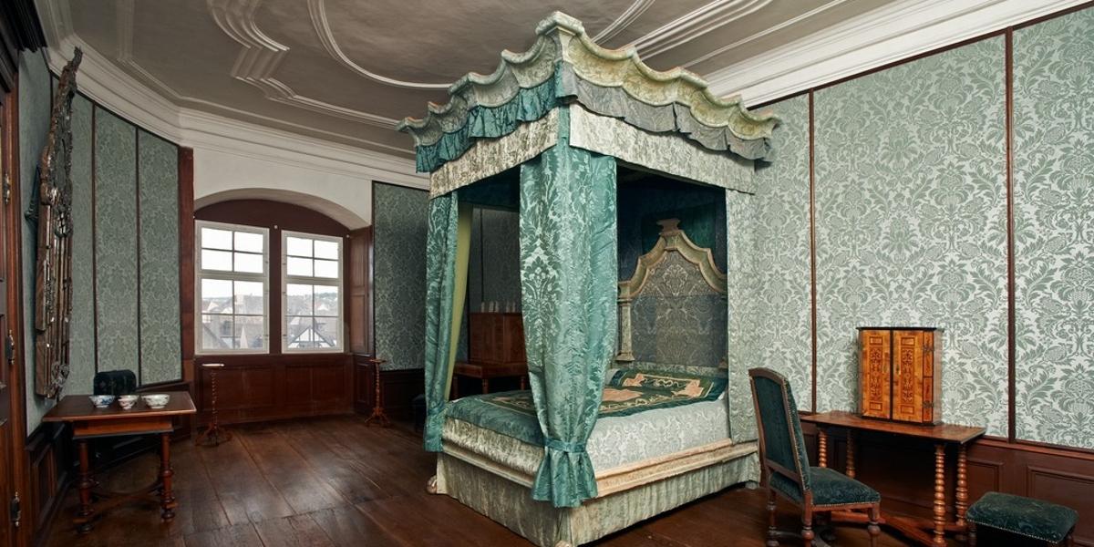 Das restaurierte Schlafzimmer des Grafen