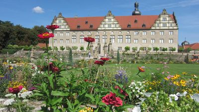 Staatliche Schlösser und Gärten Baden-Württemberg, Monika Menth