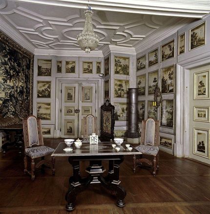 Weikersheim Palace and Gardens, A look inside the antechamber