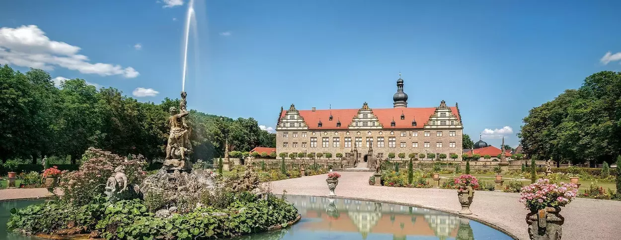 Schloss Weikersheim, Blick vom Schlossgarten auf das Schloss