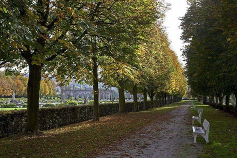 Schloss und Schlossgarten Weikersheim, Blick in die Kastanienallee