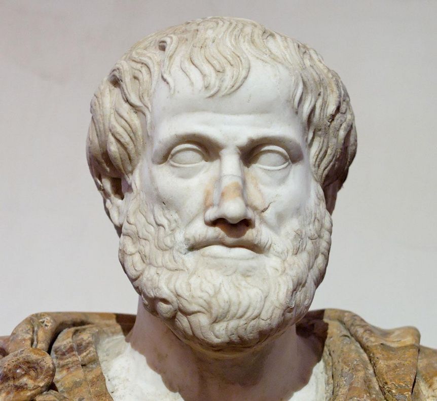 Büste von Aristoteles. Marmor. Römische Kopie nach dem griechische Bronze-Original von Lysippos, um 330 vor Chr. Der Alabaster-Mantel ist eine Ergänzung in der Moderne
