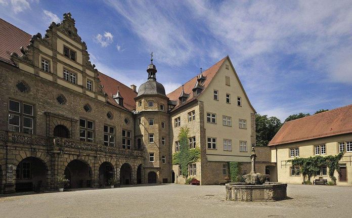 Schloss und Schlossgarten Weikersheim, Blick in den Innenhof