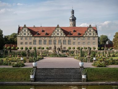 Schloss und Schlossgarten Weikersheim von außen