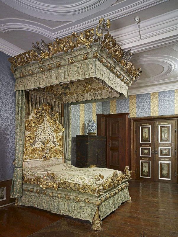 Weikersheim Palace, The princess’ bed