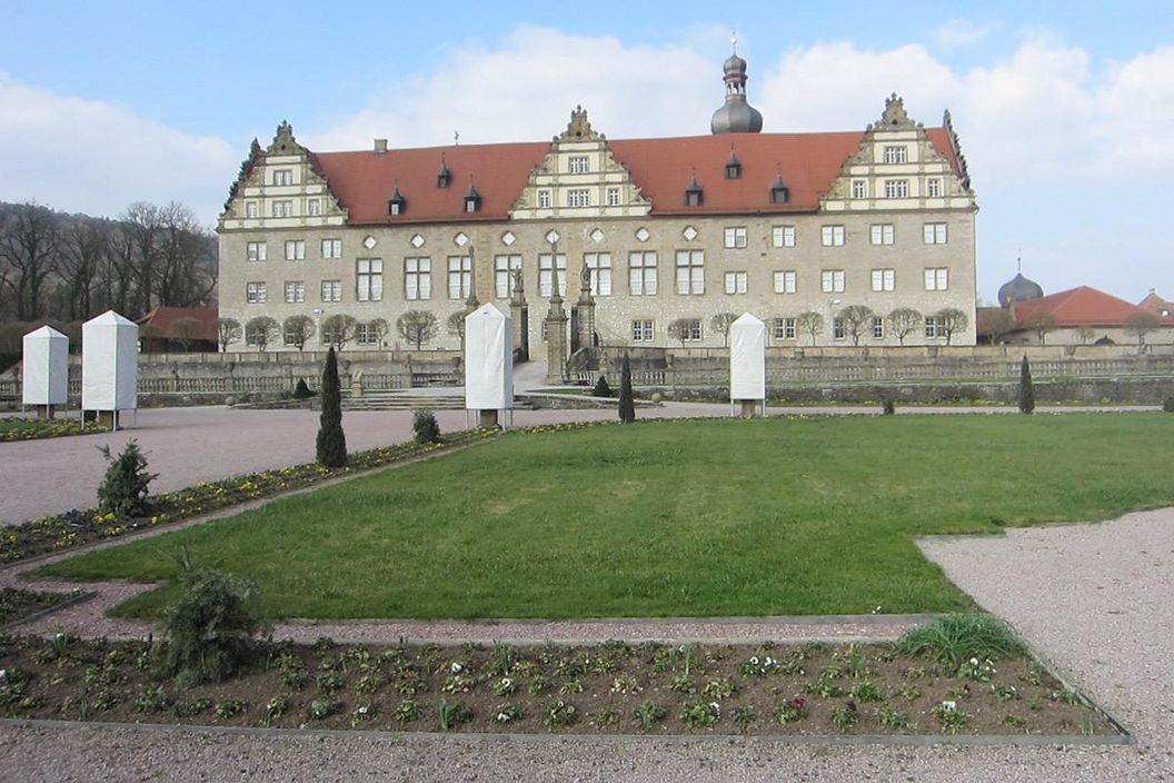 Eine Rabatte im Weikersheimer Schlossgarten am 11. März 2016
