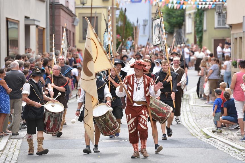 Schloss und Schlossgarten Weikersheim, Event, Kärwe, historischer Umzug