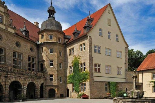 Château et Parc de Weikersheim Vue dans la cour d'honneur