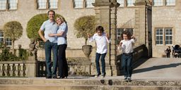 Familie im Schloss