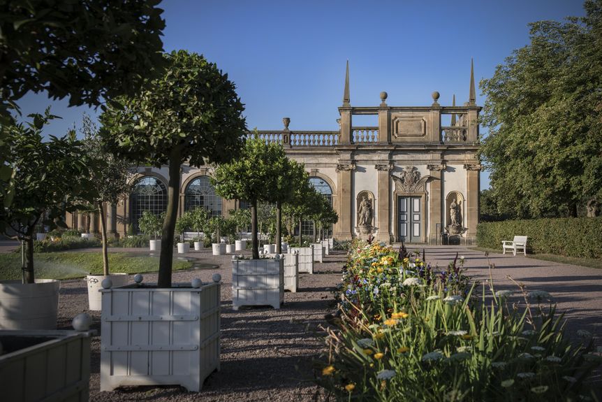 Schloss und Schlossgarten Weikersheim, Garten, Blick auf die Orangerie