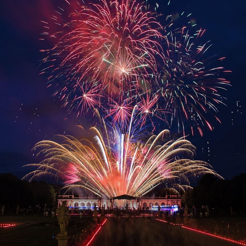 Schloss und Schlossgarten Weikersheim, Event, Hohenloher Kultursommer, Feuerwerk über dem Schloss